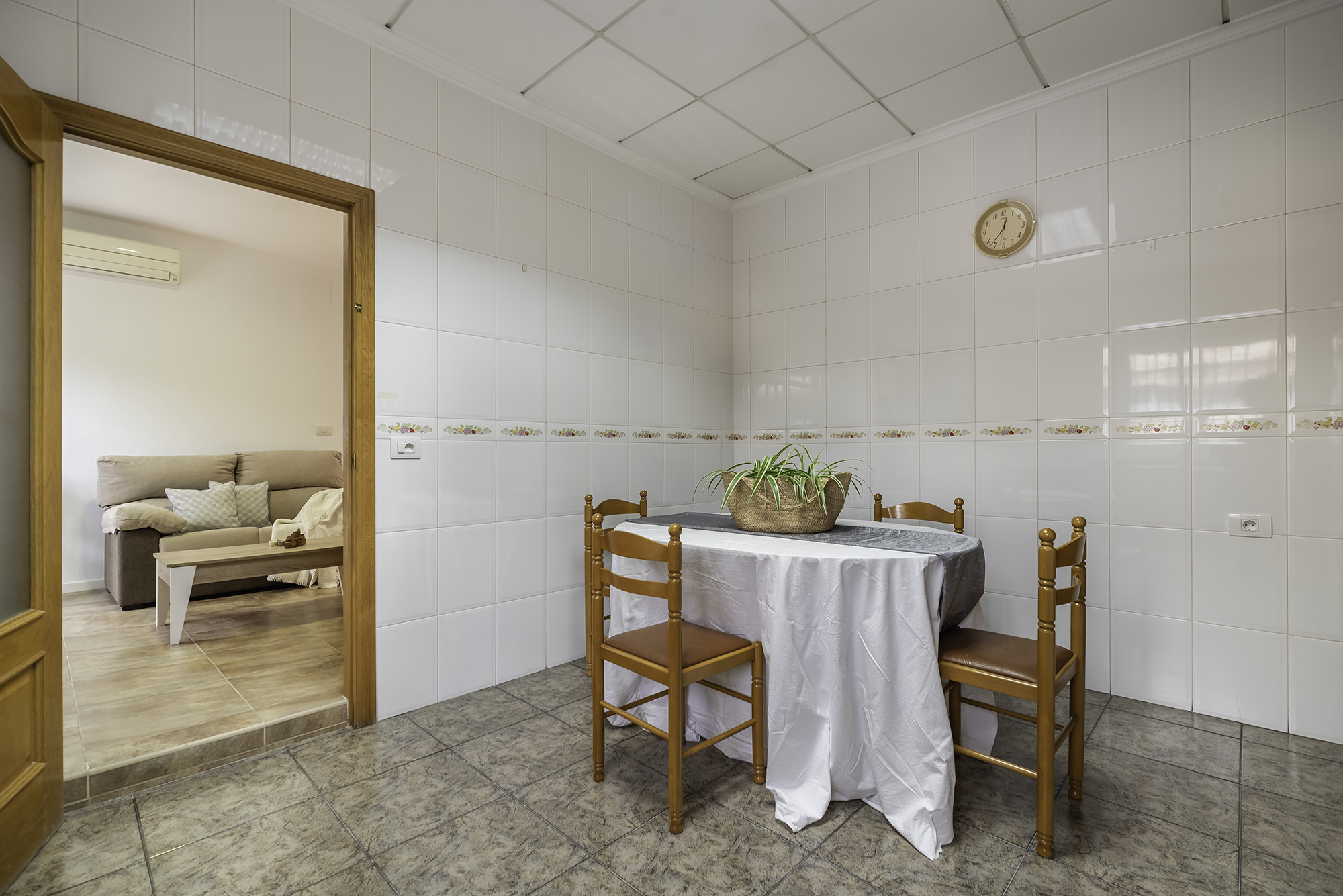 Apartamentos La peixcateria-4 esvibar arquitectes proyecto reforma rehabilitación economico interiorismo