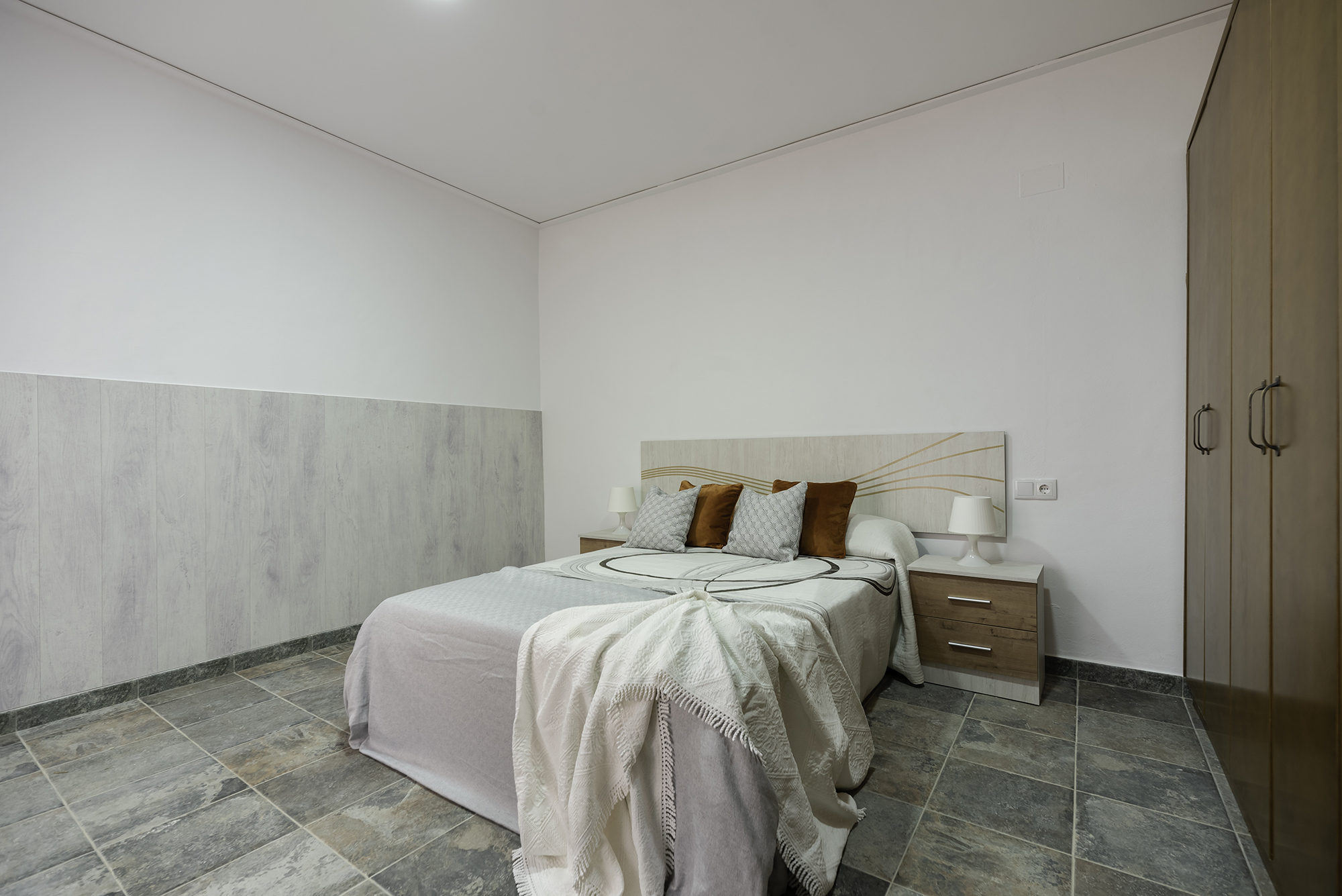 Apartamentos La peixcateria-7 esvibar arquitectes proyecto reforma rehabilitación economico interiorismo