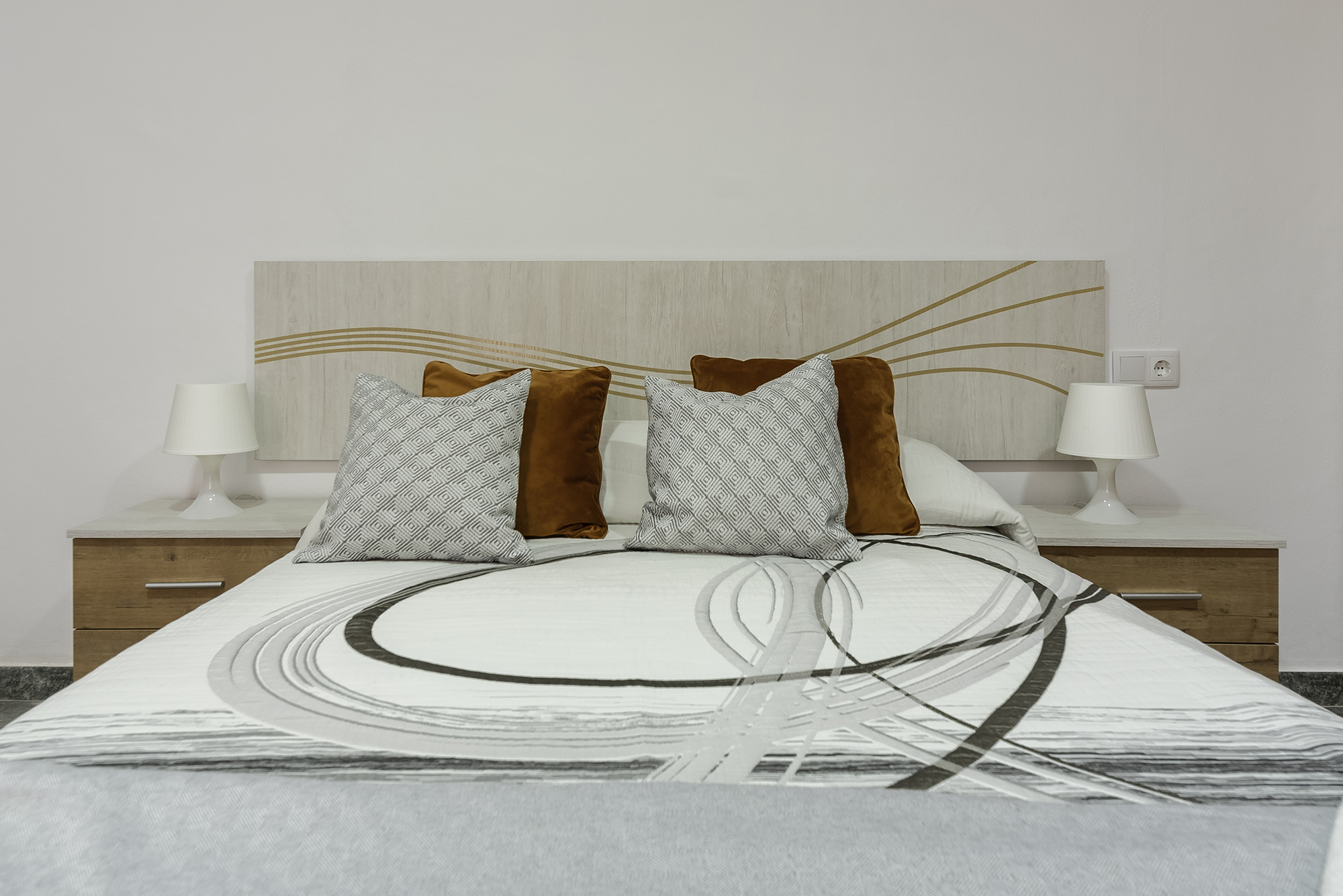 Apartamentos La peixcateria-8 esvibar arquitectes proyecto reforma rehabilitación economico interiorismo