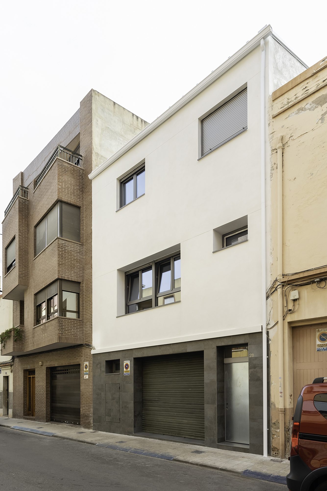 Grey Crest esvibar arquitectes fachada principal proyecto reforma integral