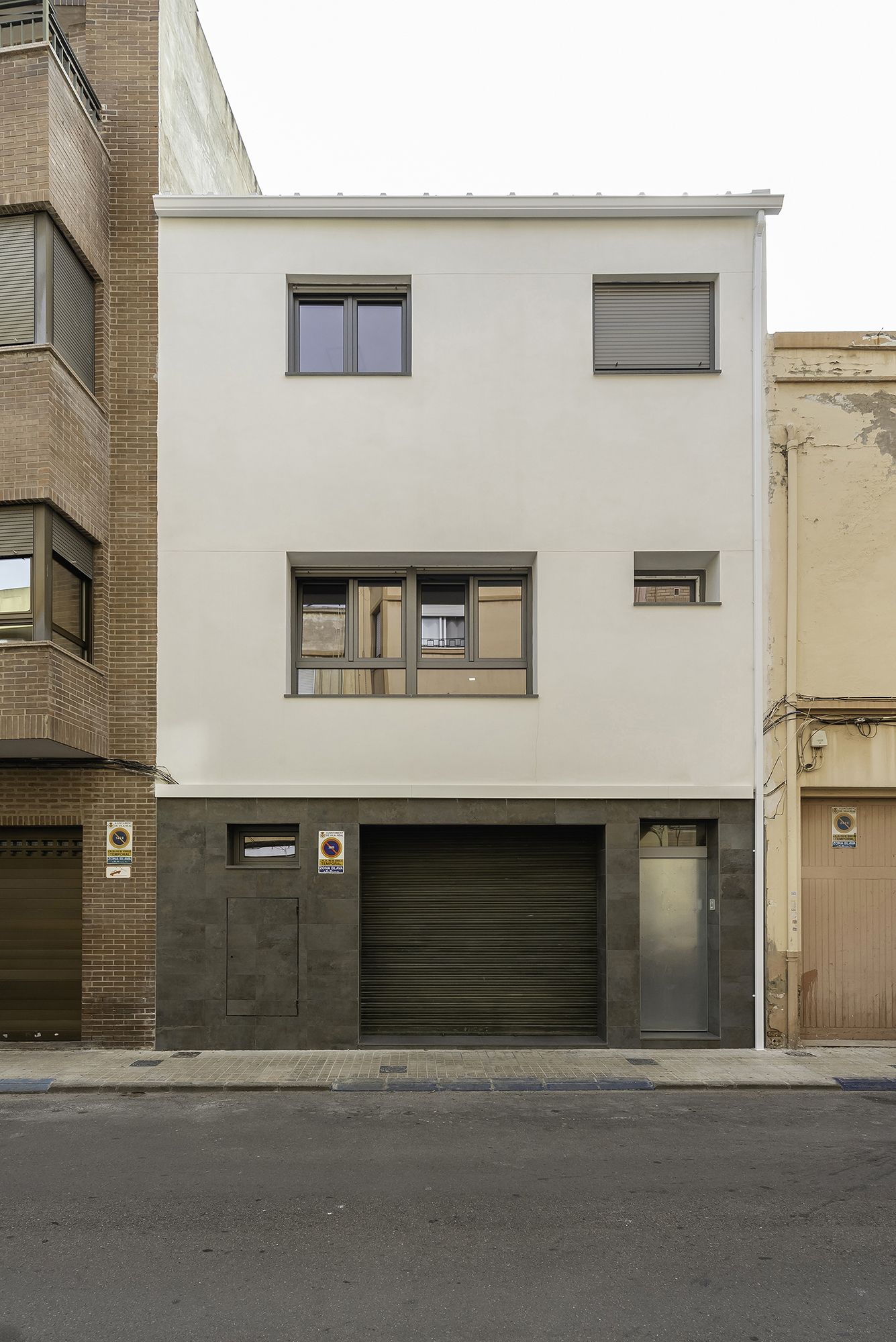 Grey Crest esvibar arquitectes fachada proyecto reforma integral