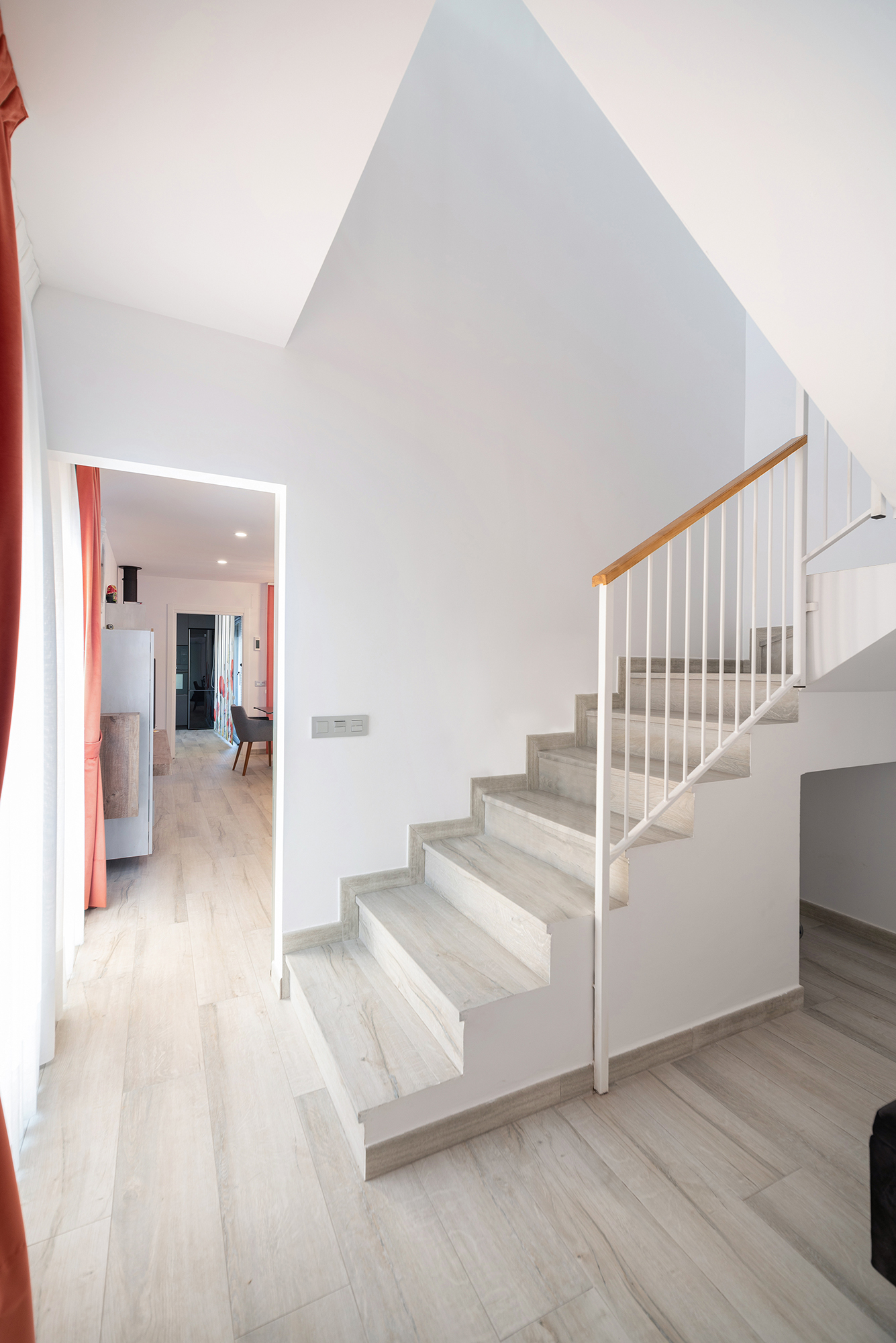 Villa Luca esvibar arquitectes detalles diseño vivienda nueva proyectos escalera barandilla