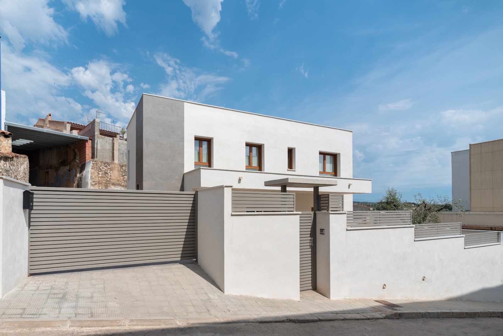 esvibar arquitetes ca alex unifamiliar proyecto obra nueva casa prefabricada exterior 01