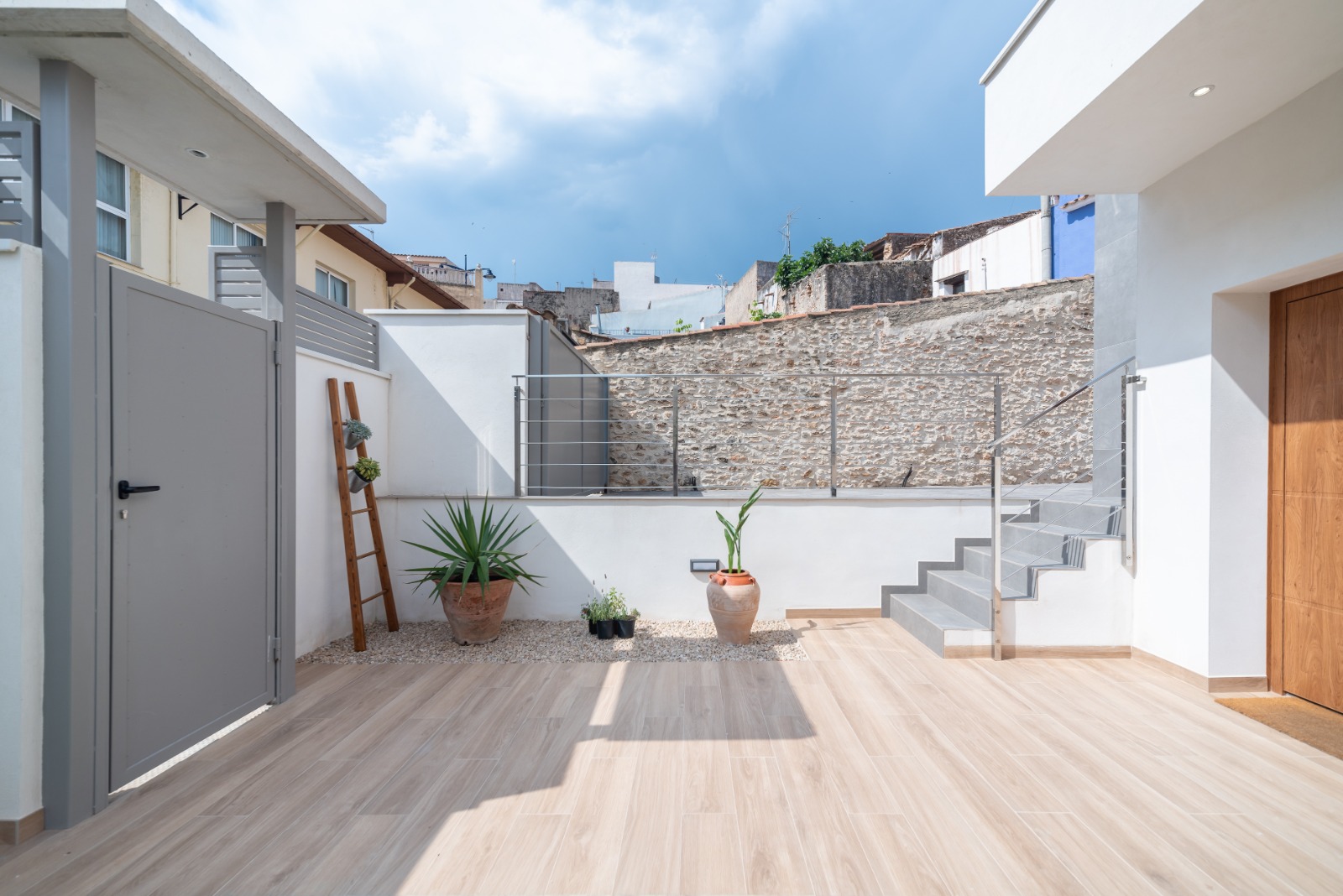 esvibar arquitetes ca alex unifamiliar proyecto obra nueva casa prefabricada exterior 04