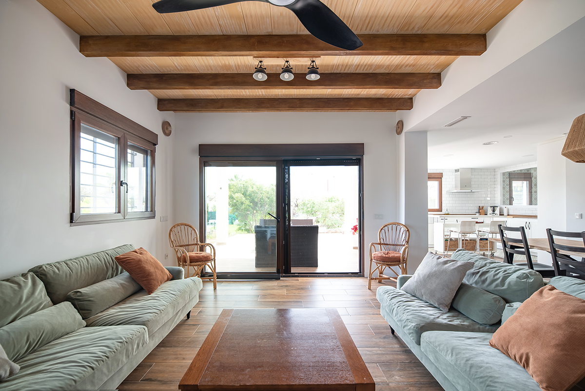 Villa Marisa esvibar arquitectes salón