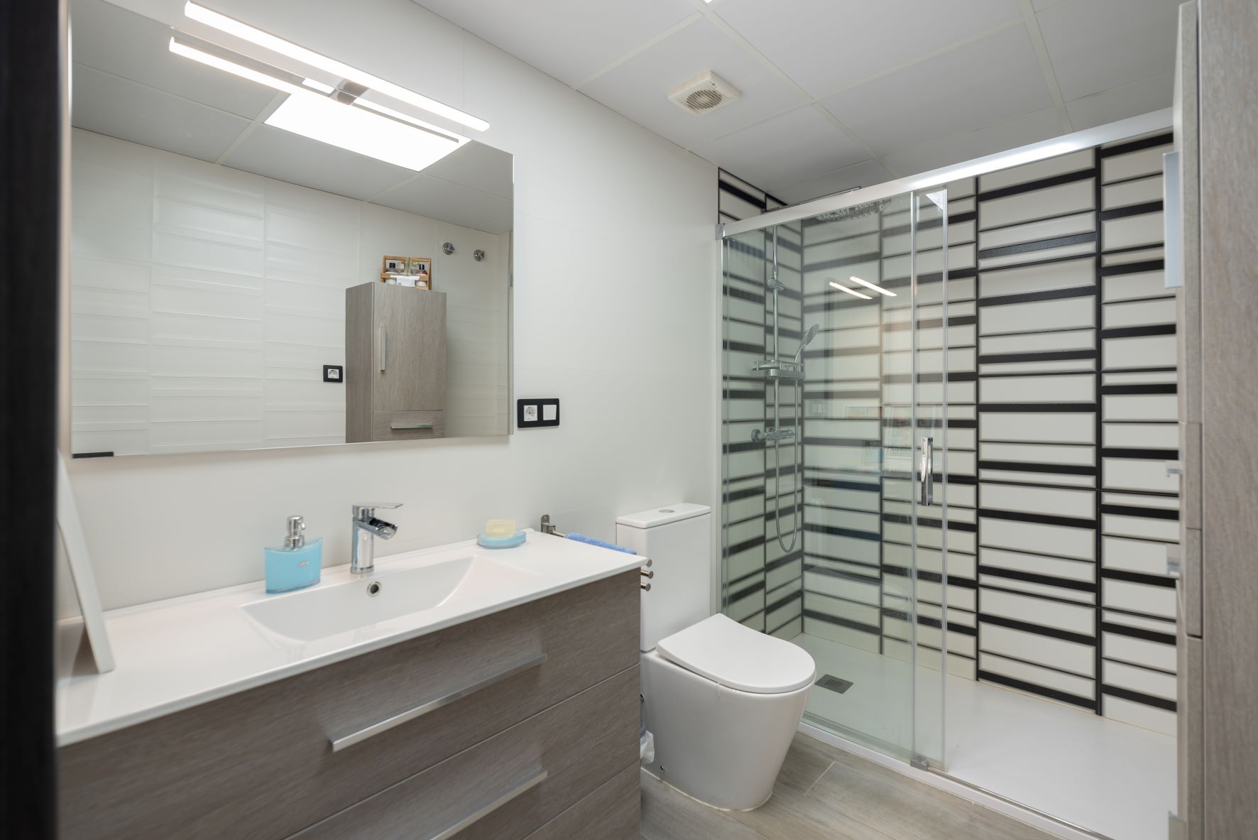 esvibar arquitectes reforma integral baño