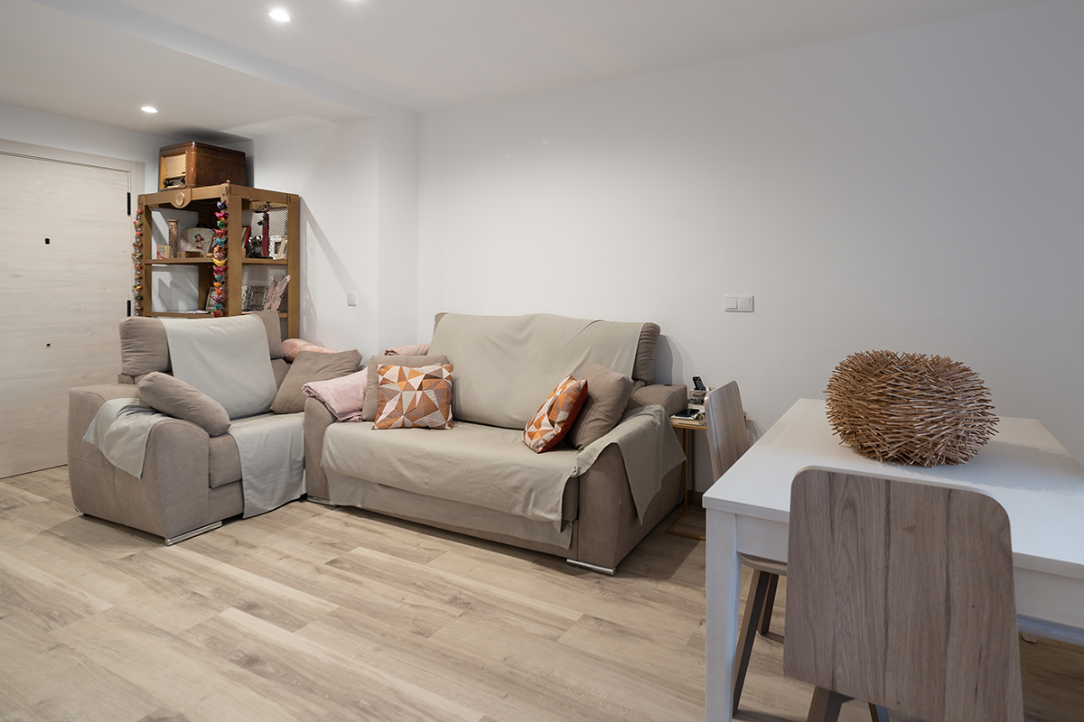 Salón comedor acceso esvibar arquitectes reforma integral piso